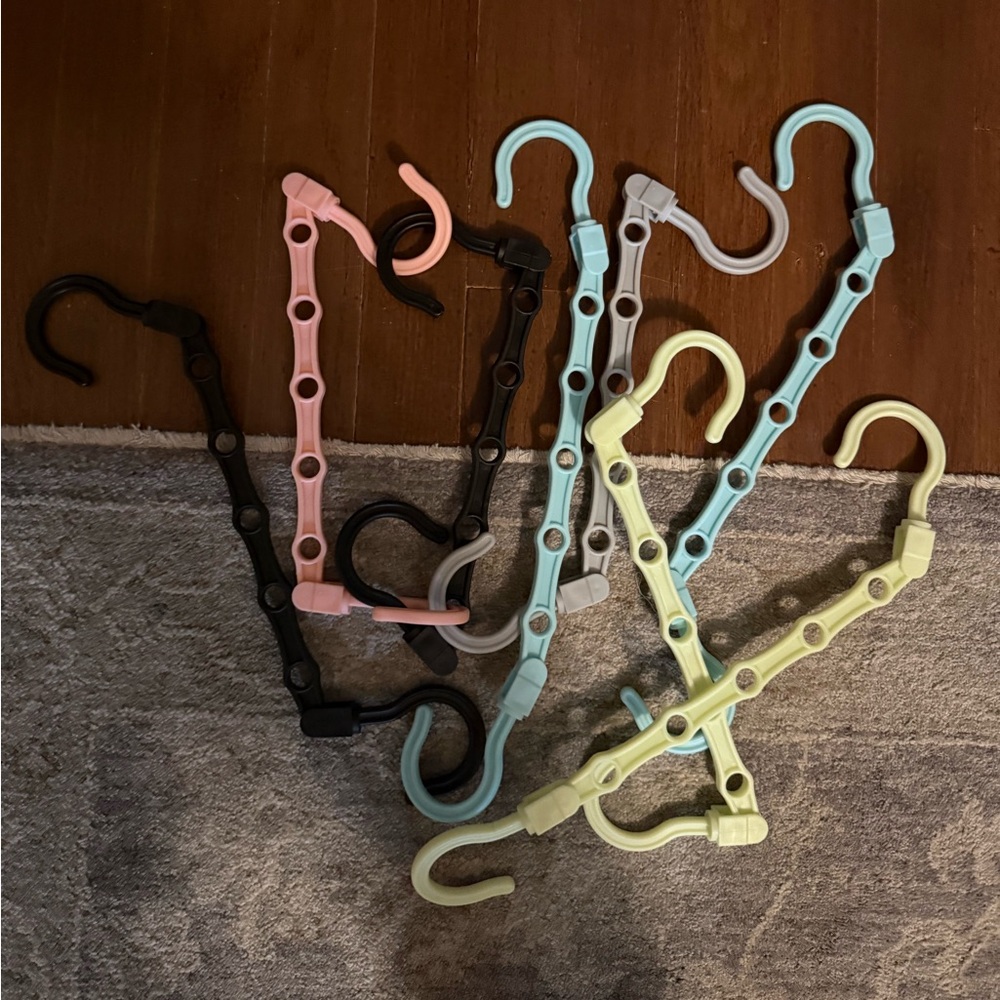 Space saver Multi-Position Hanging Organizer Hooks - Pastel Assorted